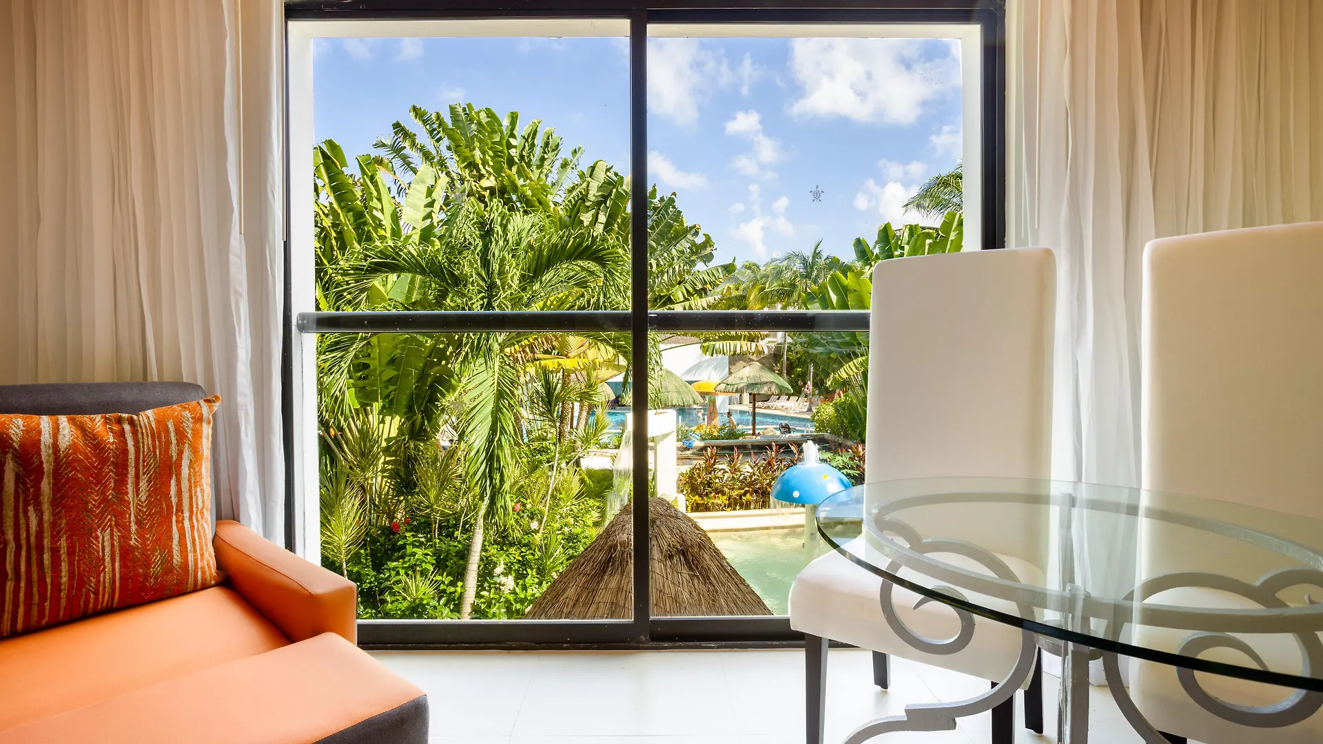 Sunscape Akumal Beach Resort & Spa