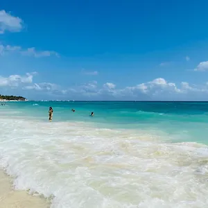 Depa Verano/seguridad/alberca A 13 Min Playa En Auto Playa del Carmen