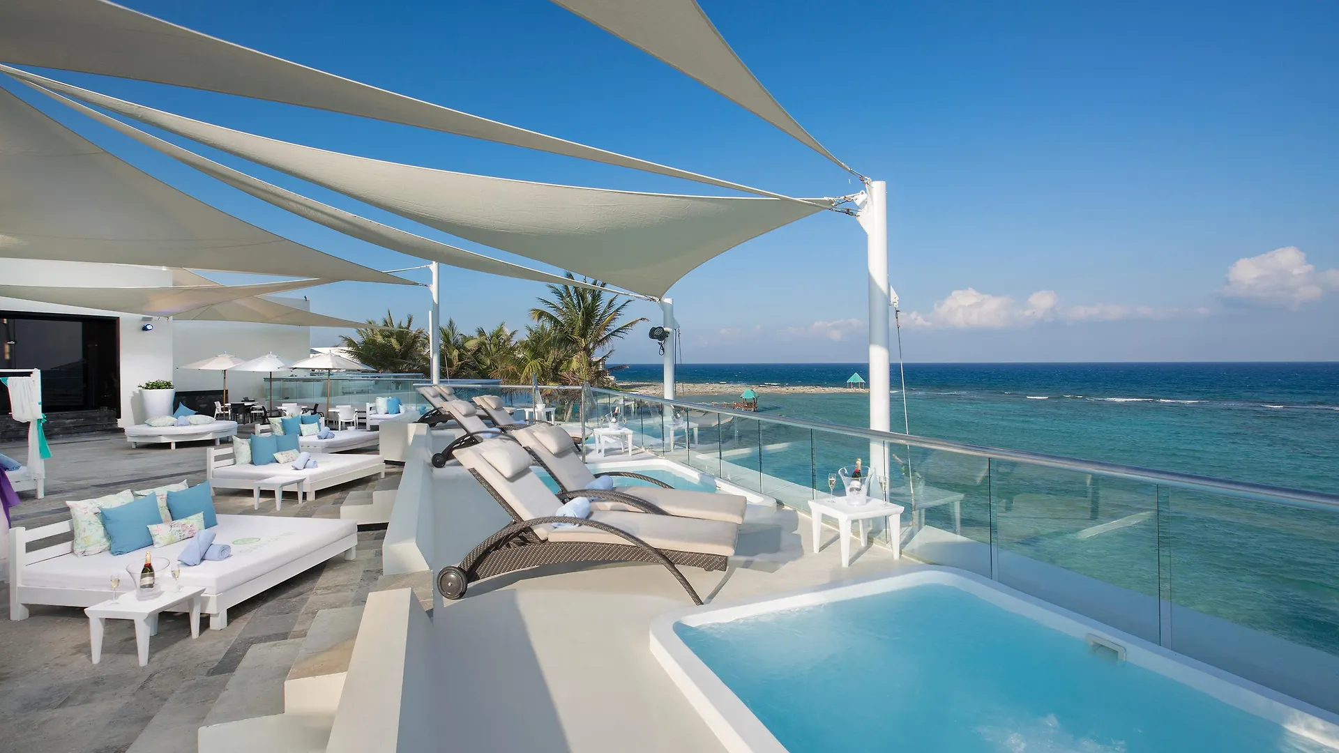 Sunscape Akumal Beach Resort & Spa